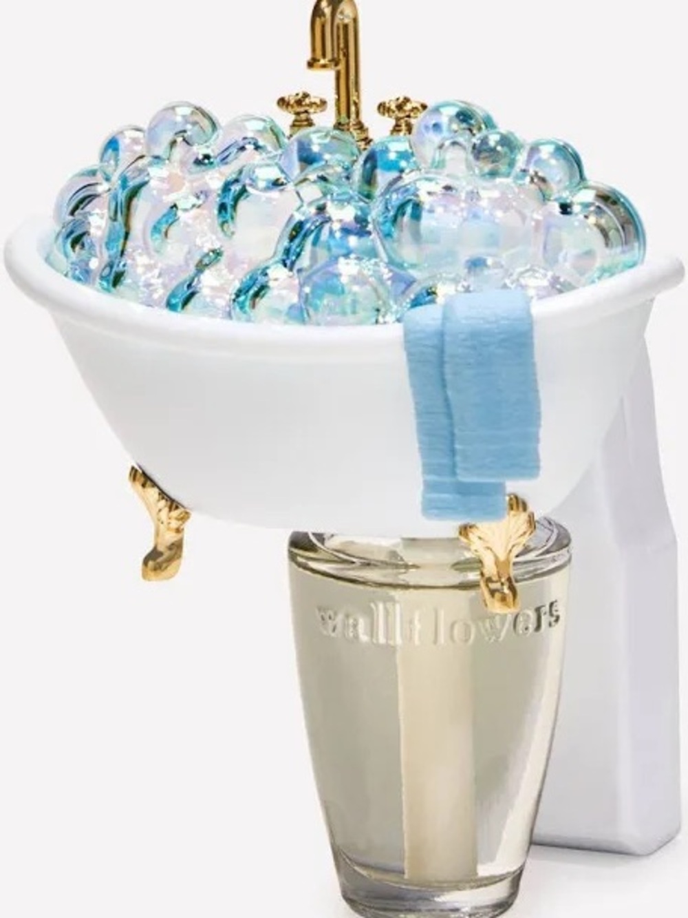 Bubble Bath Bath & Body Works Wallflowers Fragrance Plug-In with Blue Towel - Picture 1 of 1